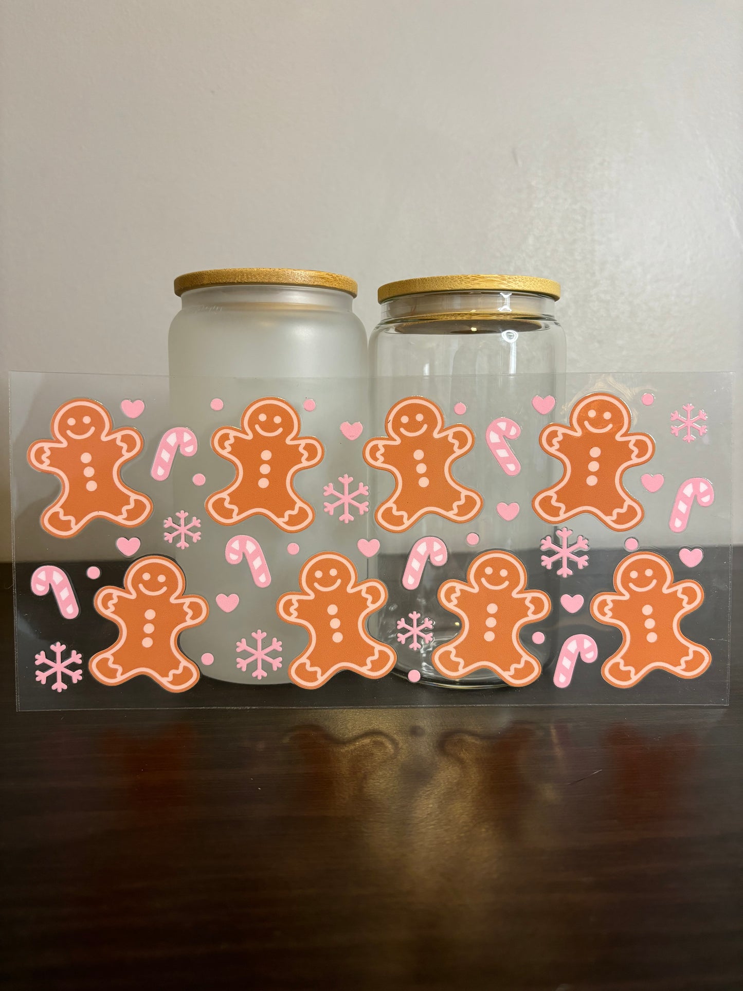 UV DTF Glass Cup - Gingerbread men and CandyCanes